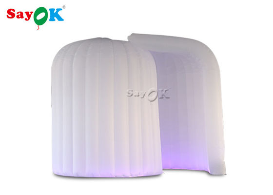 Profesjonalne studio fotograficzne 3 * 2 * 2,3 m LED Igloo Nadmuchiwana przenośna fotobudka z jedną kurtyną drzwiową